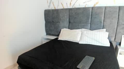 atenea velle online show from 06/03/26, 03:31