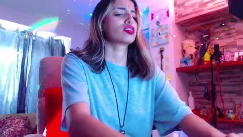 Snapshot of ateneasairce chatting on 02/07/25, 03:52 Atenea online show from 02/07/25, 03:52