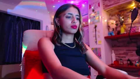 Snapshot of ateneasairce chatting on 02/10/25, 02:08 Atenea online show from 02/10/25, 02:08