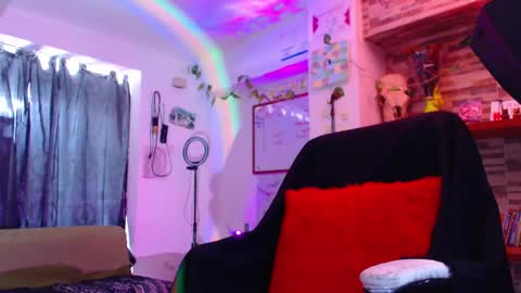 Snapshot of ateneasairce chatting on 02/23/25, 02:14 Atenea online show from 02/23/25, 02:14