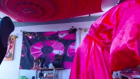 Snapshot of ateneasairce chatting on 10/21/25, 12:39 Atenea online show from 10/21/25, 12:39