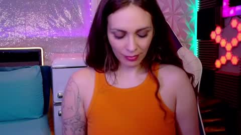 Snapshot of athenaautumn chatting on 06/25/26, 02:33 Athena Autumn online show from 06/25/26, 02:33