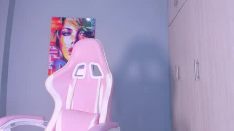 Snapshot of athenea__fox chatting on 11/26/25, 11:44 athenea__fox online show from 11/26/25, 11:44