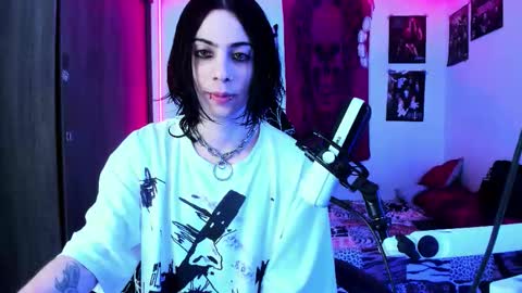 athenauwu online show from 10/05/25, 09:51