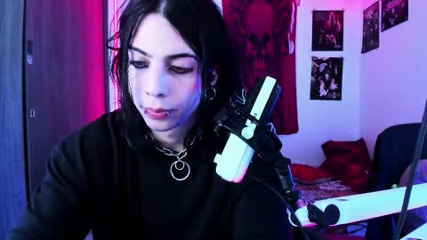 athenauwu online show from 10/07/25, 05:04