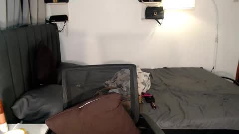 Snapshot of athisamore chatting on 02/07/25, 09:47 athisamore online show from 02/07/25, 09:47