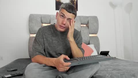 athlass_ online show from 01/25/25, 10:07