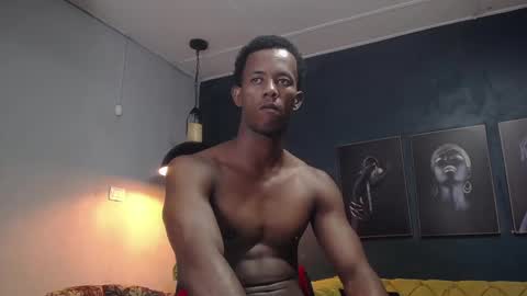 Snapshot of athleticbig_cock chatting on 02/18/25, 06:15 ATHLETIC  COCK online show from 02/18/25, 06:15