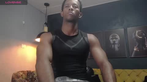 Snapshot of athleticbig_cock chatting on 02/23/25, 06:39 ATHLETIC  COCK online show from 02/23/25, 06:39