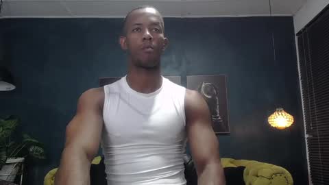 Snapshot of athleticbig_cock chatting on 02/27/25, 01:59 ATHLETIC  COCK online show from 02/27/25, 01:59
