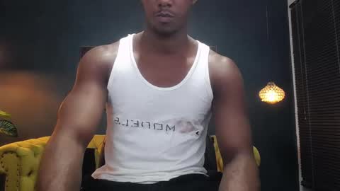 Snapshot of athleticbig_cock chatting on 09/24/25, 02:04 ATHLETIC  COCK online show from 09/24/25, 02:04