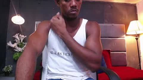 Snapshot of athleticbig_cock chatting on 10/11/25, 02:00 ATHLETIC  COCK online show from 10/11/25, 02:00