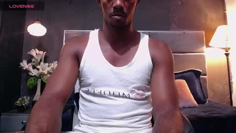 Snapshot of athleticbig_cock chatting on 10/15/25, 02:11 ATHLETIC  COCK online show from 10/15/25, 02:11