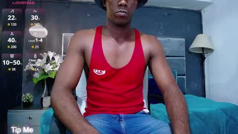 Snapshot of athleticbig_cock chatting on 11/12/25, 02:12 ATHLETIC COCK online show from 11/12/25, 02:12