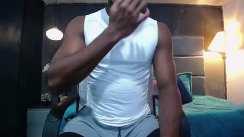 Snapshot of athleticbig_cock chatting on 11/13/25, 01:59 ATHLETIC COCK online show from 11/13/25, 01:59