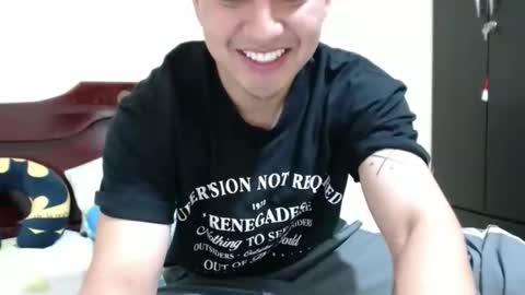 Snapshot of athleticboy2026 chatting on 06/05/26, 01:34 Robin online show from 06/05/26, 01:34