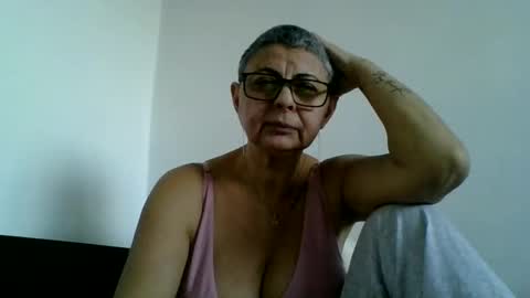 Snapshot of atikaarea chatting on 01/28/25, 02:42 atikaarea online show from 01/28/25, 02:42