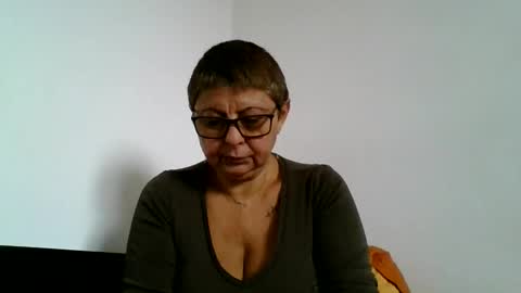 Snapshot of atikaarea chatting on 10/06/25, 09:51 atikaarea online show from 10/06/25, 09:51