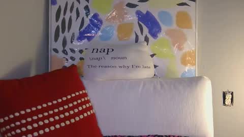 AtirahCali online show from 12/22/25, 01:41