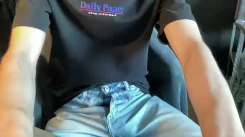 Snapshot of atlasboy22 chatting on 01/10/25, 11:33 Undress a hung twink online show from 01/10/25, 11:33