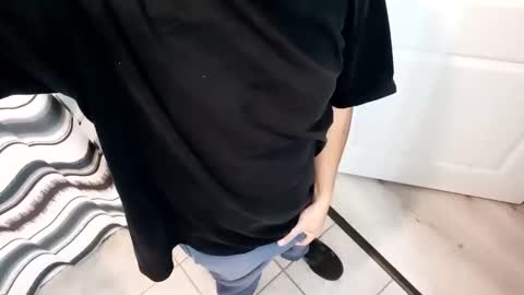 att4life3217 online show from 10/17/25, 06:43