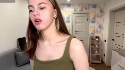 Jolyn online show from 03/08/26, 04:16