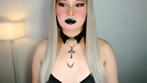 Audrey online show from 03/27/26, 07:14