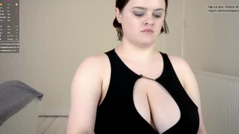 Snapshot of audreyjacq chatting on 07/25/26, 06:05 Audrey Jacq online show from 07/25/26, 06:05