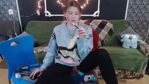 Verona nika online show from 12/15/25, 10:52