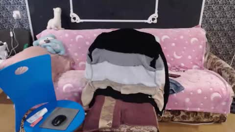 Verona nika online show from 02/15/26, 07:49