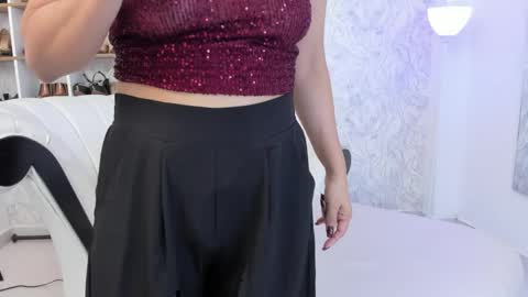 Aura sanders online show from 04/08/26, 11:43