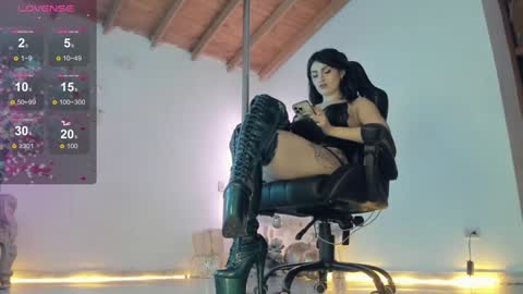 aura online show from 12/20/24, 08:38