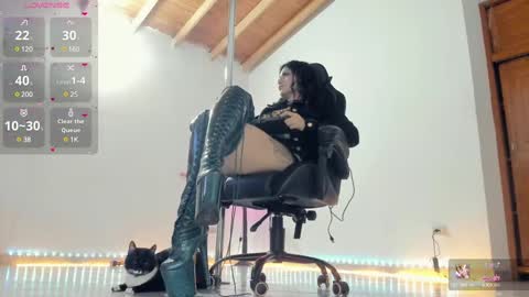 aura online show from 03/12/25, 10:26