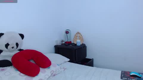 Snapshot of aurafuego chatting on 05/10/26, 01:05 Auro online show from 05/10/26, 01:05