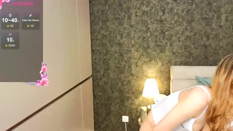 Aura online show from 04/20/26, 09:05