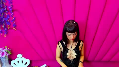 Snapshot of aurora18palmer chatting on 12/04/24, 03:32 aurora online show from 12/04/24, 03:32