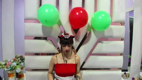 Snapshot of aurora18palmer chatting on 12/31/24, 02:03 aurora online show from 12/31/24, 02:03