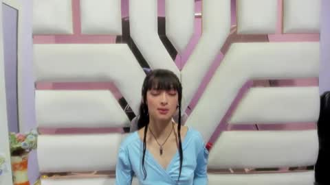 Snapshot of aurora18palmer chatting on 01/24/25, 10:51 aurora online show from 01/24/25, 10:51