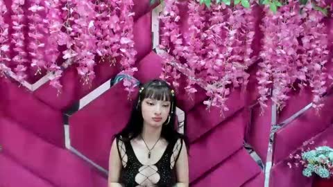 Snapshot of aurora18palmer chatting on 02/11/25, 01:10 aurora online show from 02/11/25, 01:10