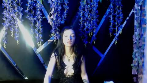 Snapshot of aurora18palmer chatting on 09/13/25, 05:02 aurora online show from 09/13/25, 05:02