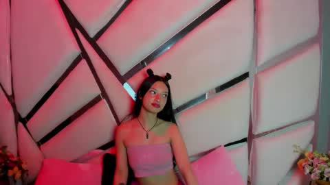 Snapshot of aurora18palmer chatting on 09/24/25, 01:47 aurora online show from 09/24/25, 01:47