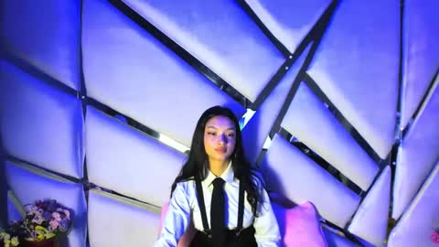 Snapshot of aurora18palmer chatting on 10/30/25, 03:46 aurora online show from 10/30/25, 03:46