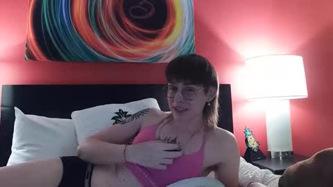 Aurora online show from 04/10/26, 05:34