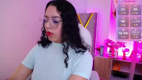 Snapshot of aurora_brown chatting on 01/08/25, 04:23 Aurora online show from 01/08/25, 04:23
