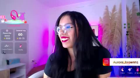 Snapshot of aurora_brown chatting on 10/16/25, 05:08 Aurora online show from 10/16/25, 05:08