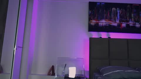 Aurora online show from 04/17/26, 06:55