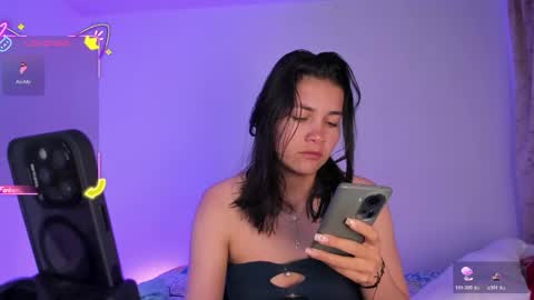 aurora_divine online show from 05/19/26, 06:58