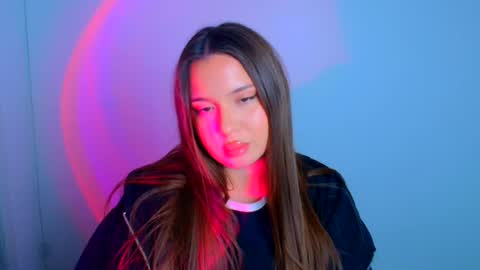 Snapshot of aurora_gibert chatting on 07/07/26, 02:43 Aurora online show from 07/07/26, 02:43