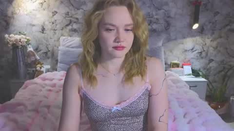 Kate online show from 02/21/26, 05:25