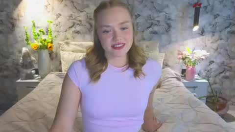 Snapshot of aurora_golden chatting on 07/14/26, 11:16 Kate online show from 07/14/26, 11:16